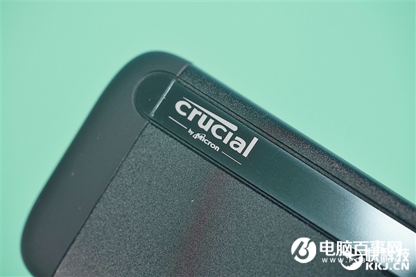速度達1GB/s！英睿達X8移動SSD 2TB圖賞：4寸手機大小