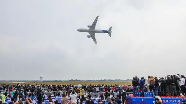 江西聯(lián)通5G助力C919國(guó)產(chǎn)大飛機(jī)全球首秀