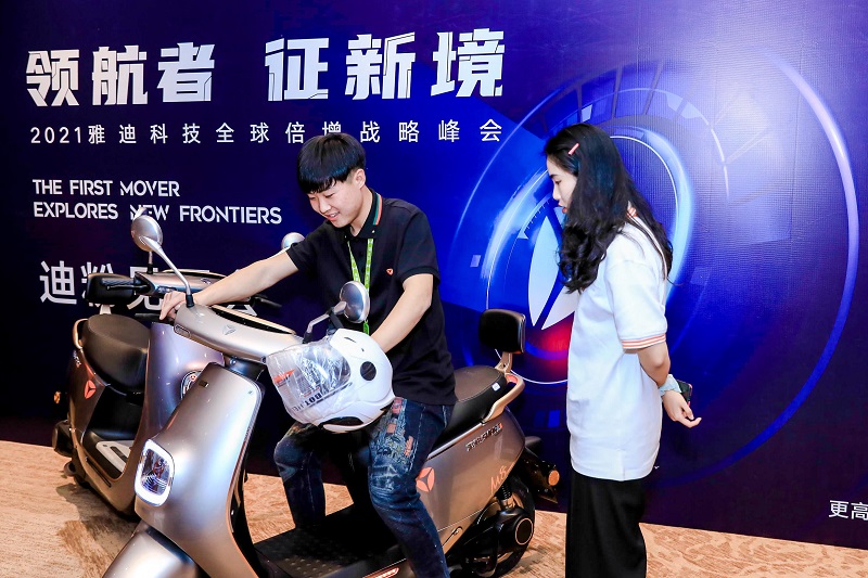 雅迪電動(dòng)車(chē)年銷(xiāo)1000萬(wàn)輛,背后藏著啥秘密