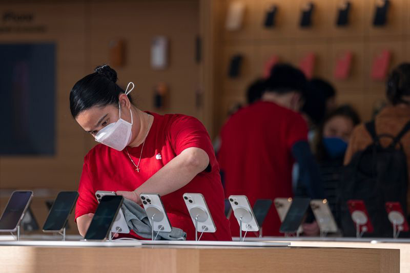 蘋果開始全面取消強制口罩令,恢復零售店課程