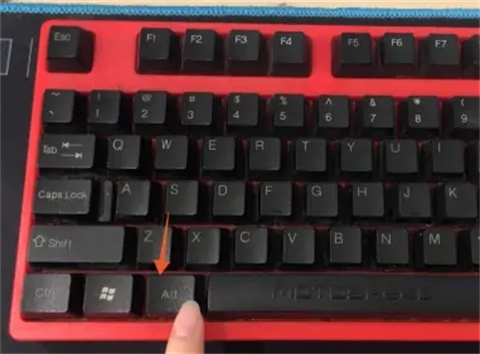 凍結(jié)窗口怎么設置 excel表格凍結(jié)窗口的設置方法